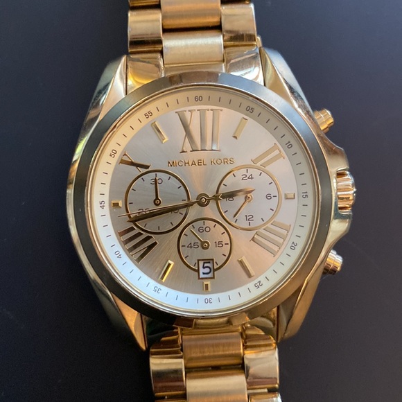 Michael Kors yellow gold chronograph watch - Picture 3 of 5